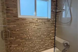 7008 NW 95th Terrace, Tamarac, FL 33321 - Photo 7