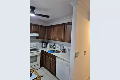 371 Brighton I #371, Boca Raton, FL 33434 - Photo 3