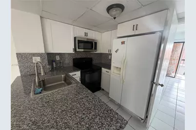 2170 W 60th St #16205, Hialeah, FL 33016 - Photo 5