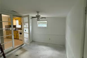 251 NW 49th Ave, Miami, FL 33126 - Photo 9