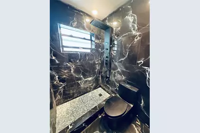 2920 NW 8th St, Fort Lauderdale, FL 33311 - Photo 17