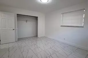 6071 SW 33rd St, Miramar, FL 33023 - Photo 13