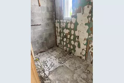 290 NW 125th Ave, Miami, FL 33182 - Photo 13