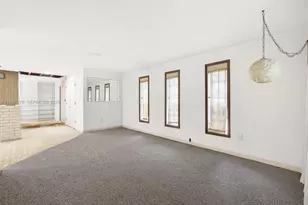 985 NE 84th St, Miami, FL 33138 - Photo 9