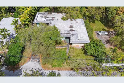 985 NE 84th St, Miami, FL 33138 - Photo 27