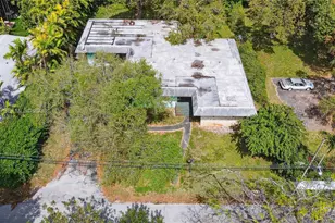 985 NE 84th St, Miami, FL 33138 - Photo 27