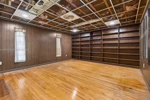 985 NE 84th St, Miami, FL 33138 - Photo 25