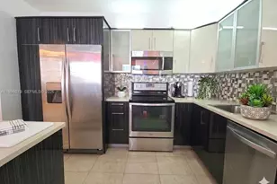 2851 NE 183rd St, Aventura, FL 33160 - Photo 9