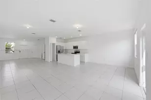 2345 NW 131st Cir, Miami, FL 33167 - Photo 9