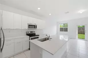2345 NW 131st Cir, Miami, FL 33167 - Photo 13