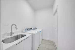 6007 Kumquat Cir, Labelle, FL 33935 - Photo 17