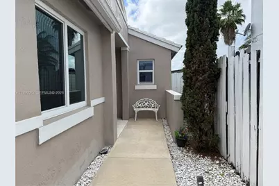 3091 Lighthouse Pl, Margate, FL 33063 - Photo 11