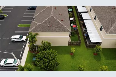 496 NE 5th St, Florida City, FL 33034 - Photo 17