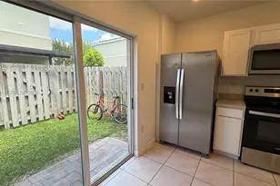 496 NE 5th St, Florida City, FL 33034 - Photo 5