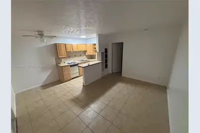 610 NE 12th Ave #3, Fort Lauderdale, FL 33304 - Photo 1