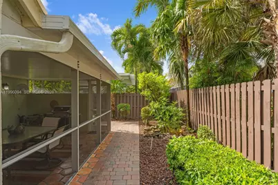 11018 SW 147th Pl, Miami, FL 33196 - Photo 31