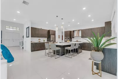 9150 Parkland Bay Dr, Parkland, FL 33076 - Photo 11