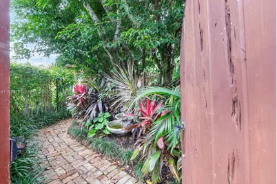 226 Chilean Ave #1&2, Palm Beach, FL 33480 - Photo 51