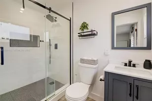 8461 NW 16th St, Pembroke Pines, FL 33024 - Photo 17