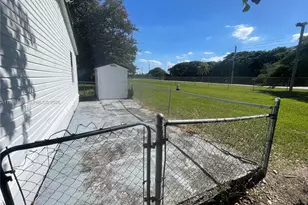 19800 SW 180th Ave, Miami, FL 33187 - Photo 5