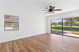 21344 S Escondido Way S, Boca Raton, FL 33433 - Photo 9