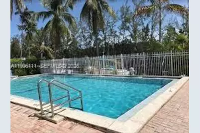 [Address not provided], North Miami Beach, FL 33160 - Photo 7