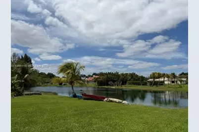 18901 SW 63rd St, Southwest Ranches, FL 33332 - Photo 5