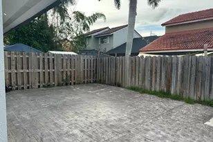 1295 SE 9th Pl, Homestead, FL 33035 - Photo 29