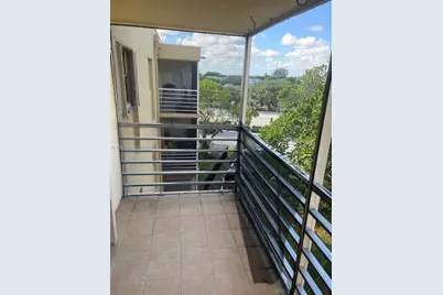 4111 Stirling Rd #504, Dania Beach, FL 33314 - Photo 15