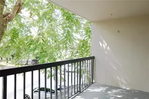 10865 SW 112th Ave, Miami, FL 33176 - Photo 9
