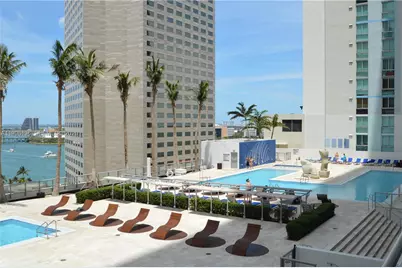 325 S Biscayne Blvd #2320, Miami, FL 33131 - Photo 11