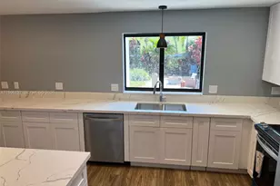 234 Avalon Ave, Lauderdale by the Sea, FL 33308 - Photo 9