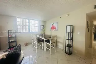 17878 N Bay Rd, Sunny Isles Beach, FL 33160 - Photo 9