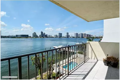 17878 N Bay Rd #307, Sunny Isles Beach, FL 33160 - Photo 1