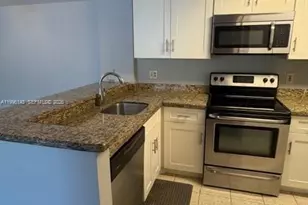 10725 Cleary Blvd, Plantation, FL 33324 - Photo 3