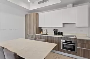 239 SW 9th St, Miami, FL 33130 - Photo 19