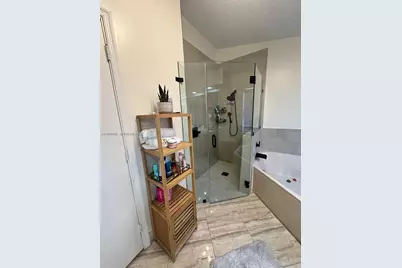 4938 SW 33rd Way, Hollywood, FL 33312 - Photo 11