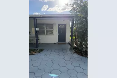 821 NE 6th St #2, Hallandale Beach, FL 33009 - Photo 25