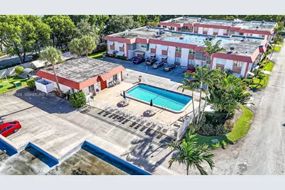 3550 NW 8th Ave #409, Pompano Beach, FL 33064 - Photo 1