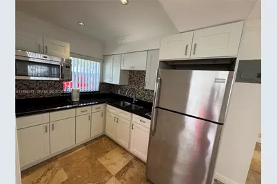 901 SE 2nd Ct #4, Fort Lauderdale, FL 33301 - Photo 3