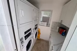 901 SE 2nd Ct, Fort Lauderdale, FL 33301 - Photo 11