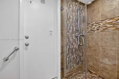 9375 NW 18th Ct, Plantation, FL 33322 - Photo 23