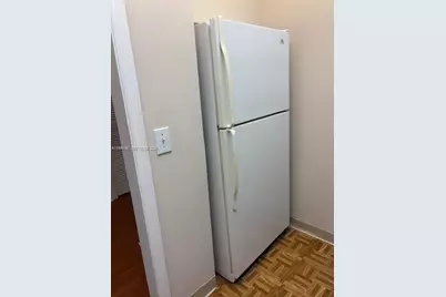 9050 Jacaranda Ln #8, Plantation, FL 33324 - Photo 7