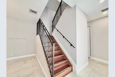 504 SW 4th Ave, Fort Lauderdale, FL 33315 - Photo 17