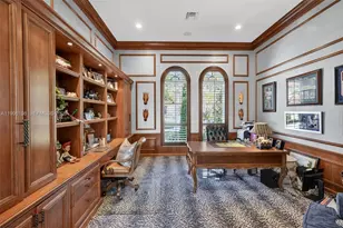 678 Hermitage Cir, Palm Beach Gardens, FL 33410 - Photo 11