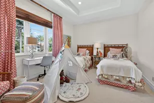 678 Hermitage Cir, Palm Beach Gardens, FL 33410 - Photo 63