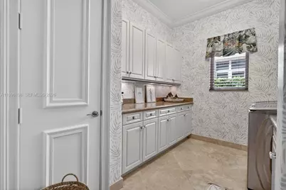 678 Hermitage Cir, Palm Beach Gardens, FL 33410 - Photo 27