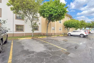 4655 Palm Ave #205, Hialeah, FL 33012 - Photo 43