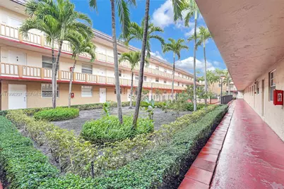 4655 Palm Ave #205, Hialeah, FL 33012 - Photo 41