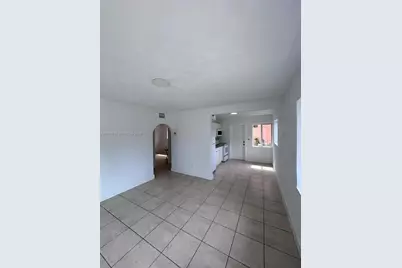 1128 NW 76th St, Miami, FL 33150 - Photo 19